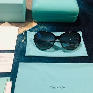 Tiffany &Co sunglasses